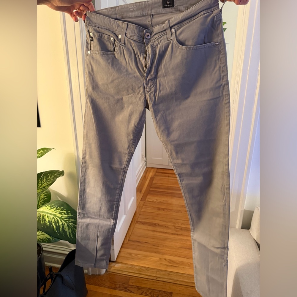 AG Jeans - the Tellis in Grey soft fabric. Size 34